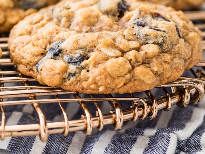 Oatmeal and Raisin - The Cookie Jar Co.